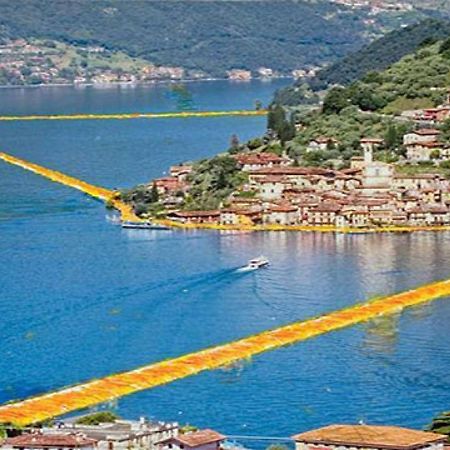 Villa Mirella: Casa Vista Lago Con Piscina Riva di Solto Exteriér fotografie